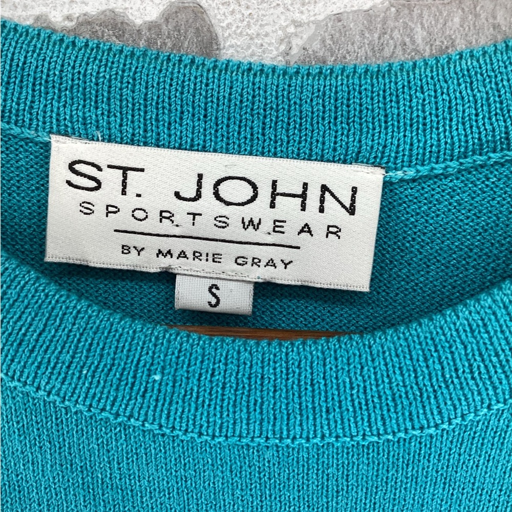 St‎ John Sportwear Blue Toucan Print Pullover Short Sleeve Sweater USA sz Small - Picture 3 of 4